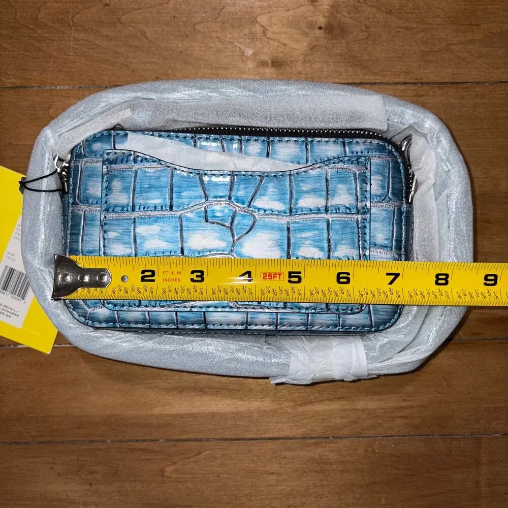 Marc Jacobs The Croc-Embossed Snapshot Camera Bag Light Blue Silver Hardware